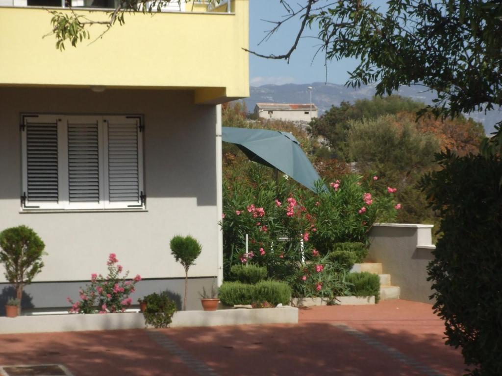 Apartments Diva Novalja Exterior photo